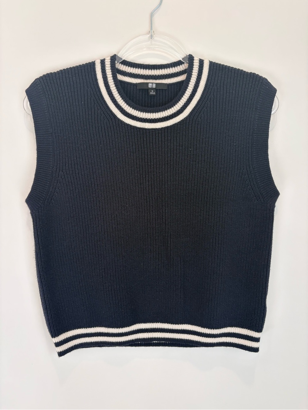 UNIQLO women’s Navy Sleeveless Knit Sweater Vest with Contrast Trim